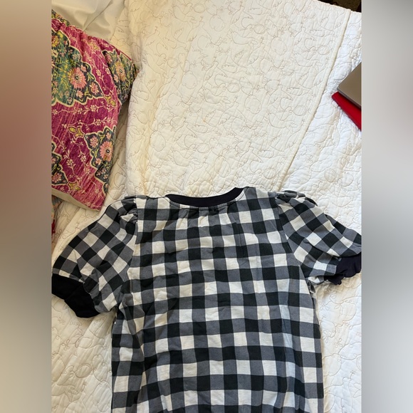 T.La Shortsleeve sweatshirt - Picture 4 of 6